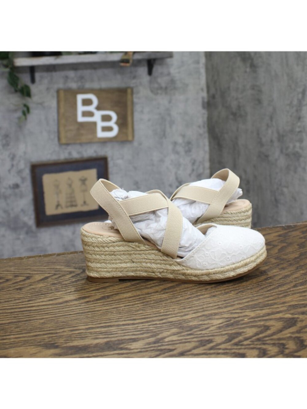 Journee Collection Ashlee Wedge Espadrille Sandals White / Raffia Brown 6.5W - Picture 6 of 10
